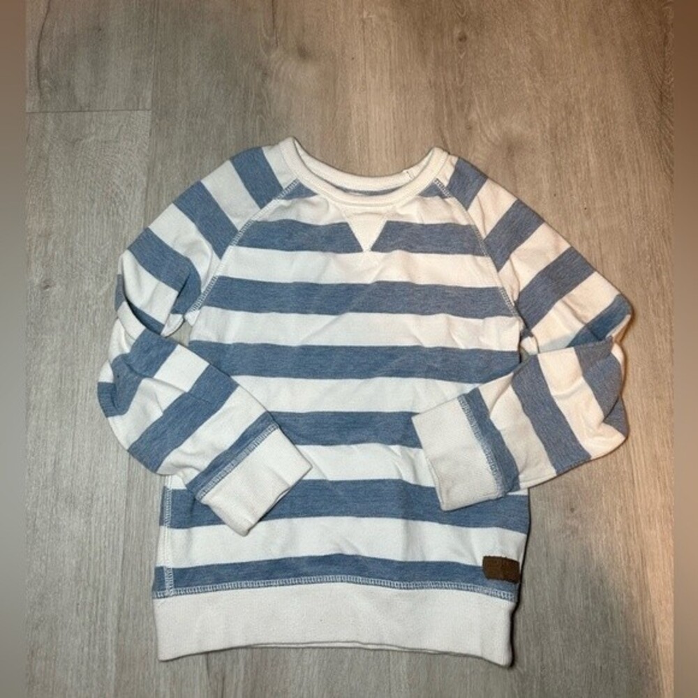 H&M stripped sweater size 6-8